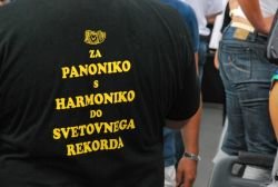 FOTO: Harmonikarji za Guinnessovo knjigo rekordov