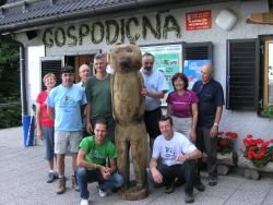 Gospodično na Gorjancih obiskal 220 kilogramski medved! 