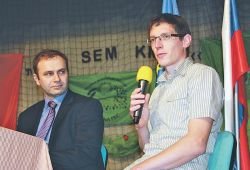 Andrej Kastelic in Janez Lekše sta pripovedovala o izkušnjah mladih kmetov. (Foto: J. A.)