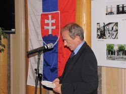 V Knjižnici Mirana Jarca gostili veleposlanika Slovaške