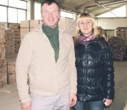 Amles sta ustanovila Tone in Dragica Mihelič, od maja letos pa je lastnik podjetja njun sin Boštjan, ki je že več let direktor in vodi podjetje z ženo Doris. (Foto: M. L.-S.)