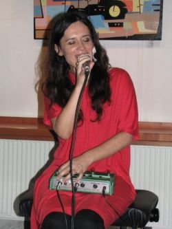 Četrti poletni večer v Krškem s Katjo Šulc prinesel glasbene užitke