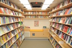 Po dolenjskih in belokranjskih krajih vozi novi knjižnični bibliobus
