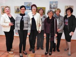 Pastoralni center Črnomelj: Bodoče slikarke razstavljajo 