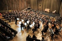 Pihalni orkester na jubilejnem koncertu (Foto: Goran Rovan)