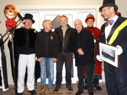 Šelmarji obiskali kostanjeviško ambasado v Šentjerneju