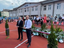 Prvi lopati sta lani septembra zasadila župan in direktor podjetja Hipox Miha Šušteršič; oba sta Športni park tudi odprla (Foto: M. G.)