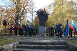 FOTO: V spomin prvi Belokranjski četi - poboj preživel le eden
