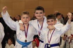 Bronasti  karate medalji za Yuki karateiste iz ekip OŠ Artiče in OŠ Cerklje