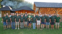 Člani ekipe OZVV Dolenjska na veteranskih igrah in člani predsedstva