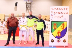 Ajla Ćurić je letošnja občinska zmagovalka karate turnirja v Mirni Peči 