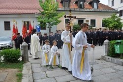 Gasilci počastili svojega zavetnika v novomeški cerkvi sv. Lenarta