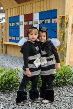 Slovesna otvoritev Čebelnjaka kranjske čebele v Višnji Gori 
