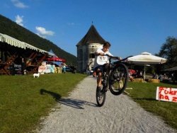 FOTO&VIDEO: Skoki v Krko - s kolesi!