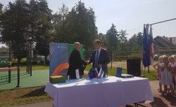 Predsednik OKS Bogdan Gabrovec in članu uprave in finančni direktor skupine SIJ Igor Malevanov sta podaljšala članstvo v olimpijski družini. (foto: OKS)