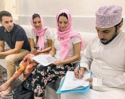 Ekipa Protocamela (od leve: Matic Jug, Tjaša Ban in Patricija Kragelj) je septembra v Omanu podpisala distribucijsko pogodbo. (Foto: arhiv podjetja)