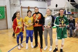 ŽKK Krka: Mlajše deklice osvojile turnir, starejše zasedle 2. mesto
