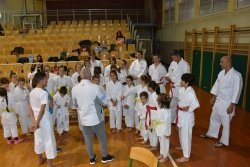 15 medalj za karateiste Karate kluba Krka