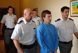 Janez Schuller med enim od sojenj za bombna napada (Foto: T. J. G., arhiv DL)
