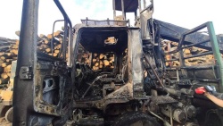 Pogorelo tovorno vozilo v Taninu