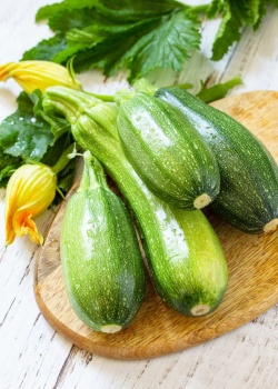 Bučke naj bi bile sorodnice melon in kumaric, čeprav je njihova struktura precej drugačna. (Profimedia)
