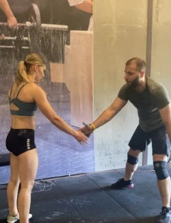 Jerneja in njen partner Gábor med vadbo