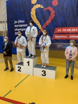 Reprezentantki DBV Ippon Nini Piškur na  EP v ju-jitsu bronasta medalja