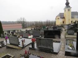 Črnomaljsko pokopališče v Vojni vasi (foto: arhiv DL; M. B.-J.)