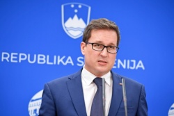 Minister za javno upravo Boštjan Koritnik (STA)