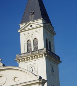 Razgledna točka na vrhu zvonika je visoka okrog 26 metrov. (foto: L. M.)