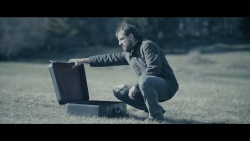 VIDEO: Krt - Mine led; pesem o minljivosti in sprejemanju