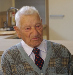 Stanko Kušljan je s 103. leti najstarejši Šentjernejčan. (Foto: L. M.)